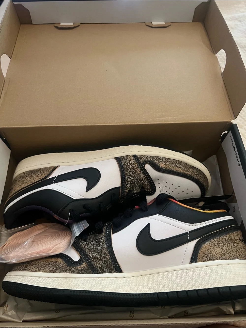 Air Jordan 1 Low SE Wear Away White Onyx
